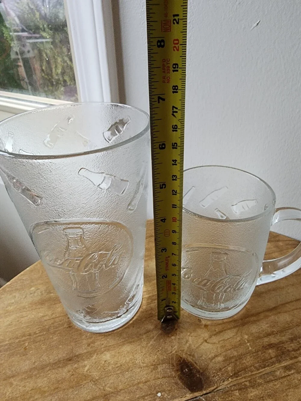 Vintage Clear Coca-Cola Bottle Fying Print Pebble Textured Glass Tumbler & Mug